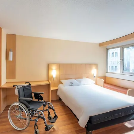 Hotel Ibis 17 Clichy-batignolles Parigi