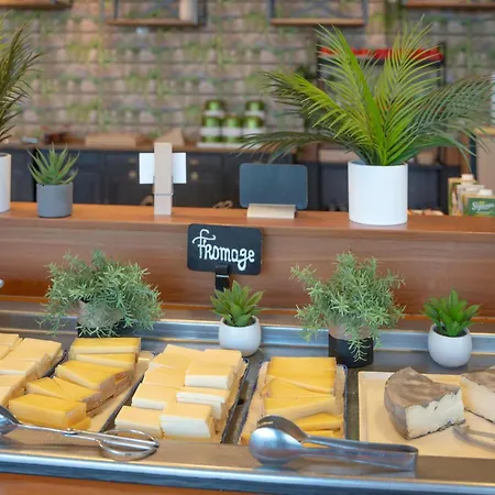 Hotel Ibis 17 Clichy-batignolles 3*