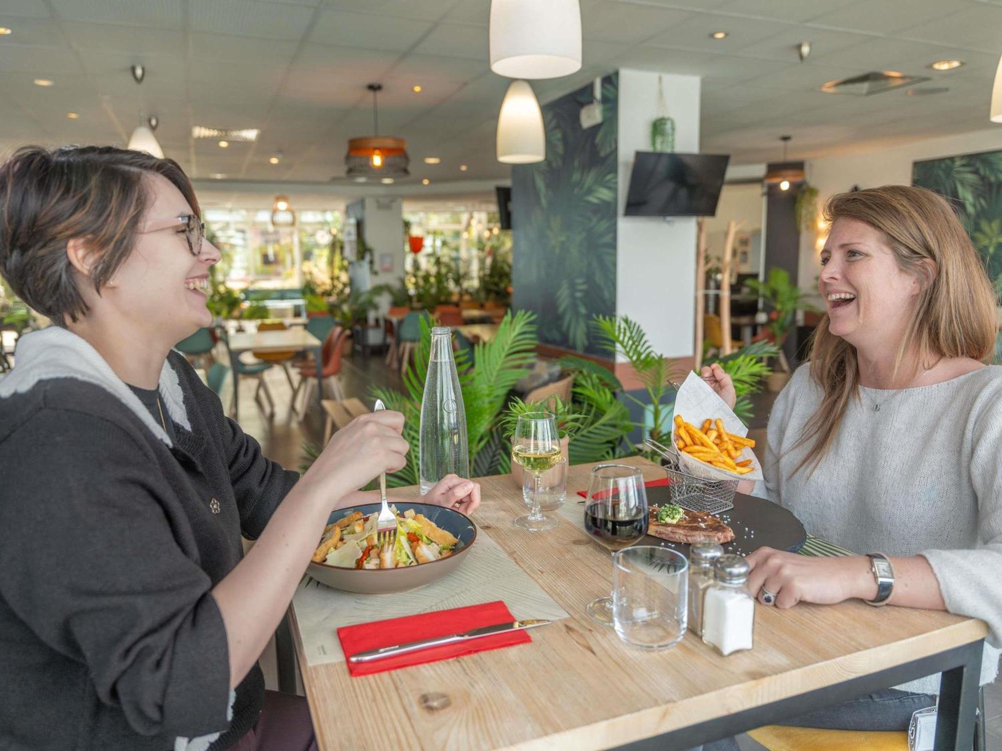 Hotel Ibis 17 Clichy-batignolles 3*