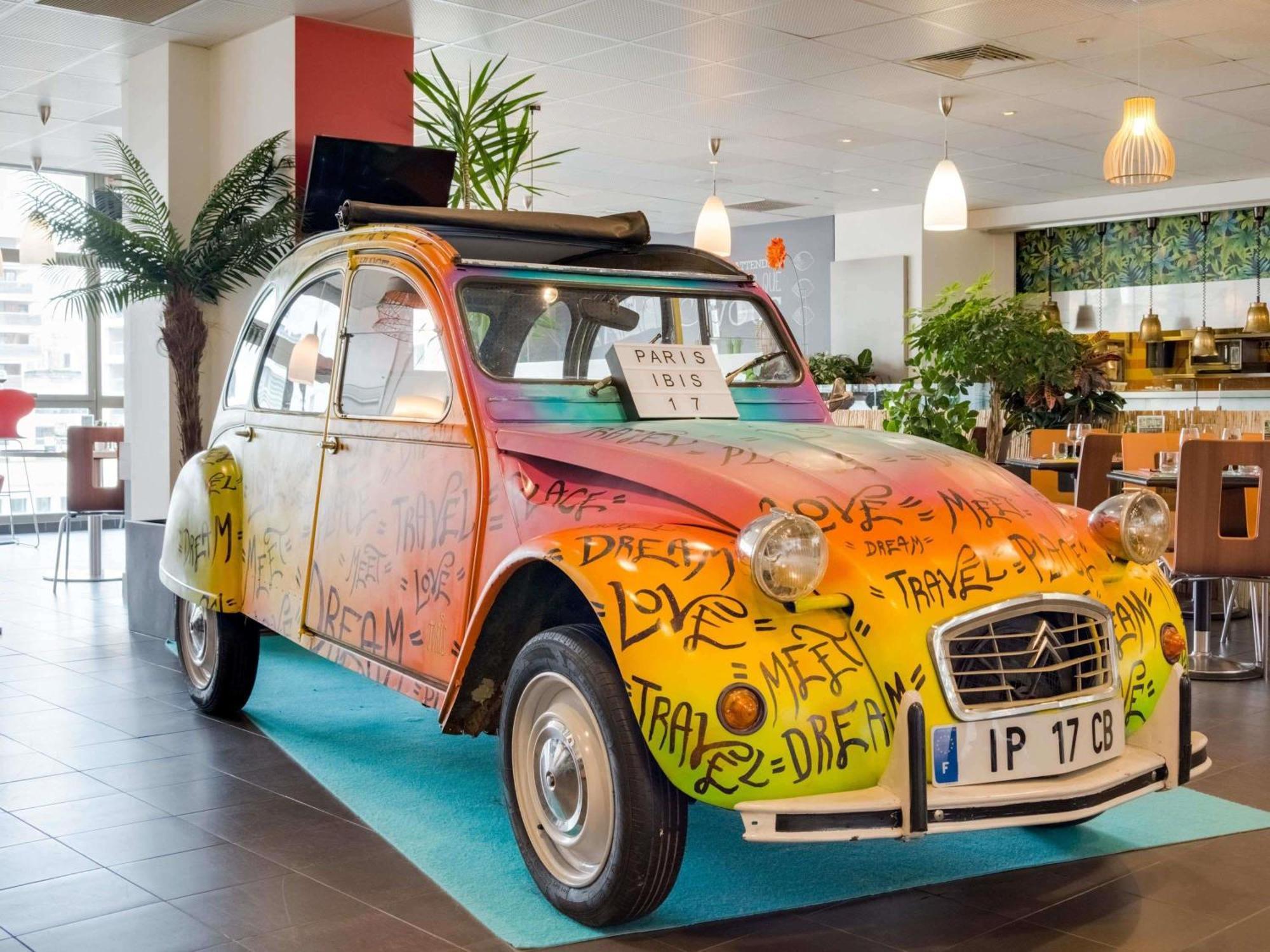 Hotel Ibis 17 Clichy-batignolles 3*