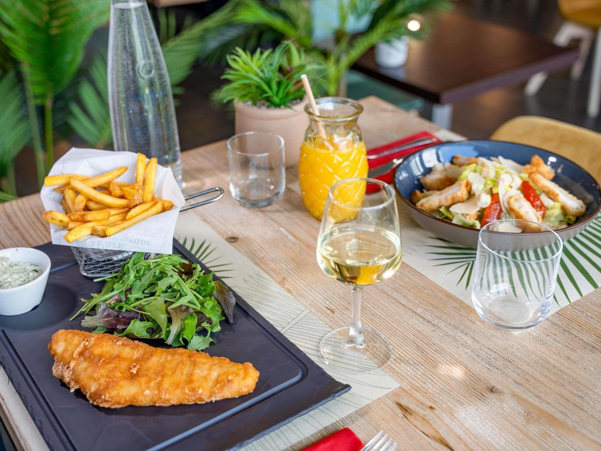 Ibis 17 Clichy-batignolles Hotel