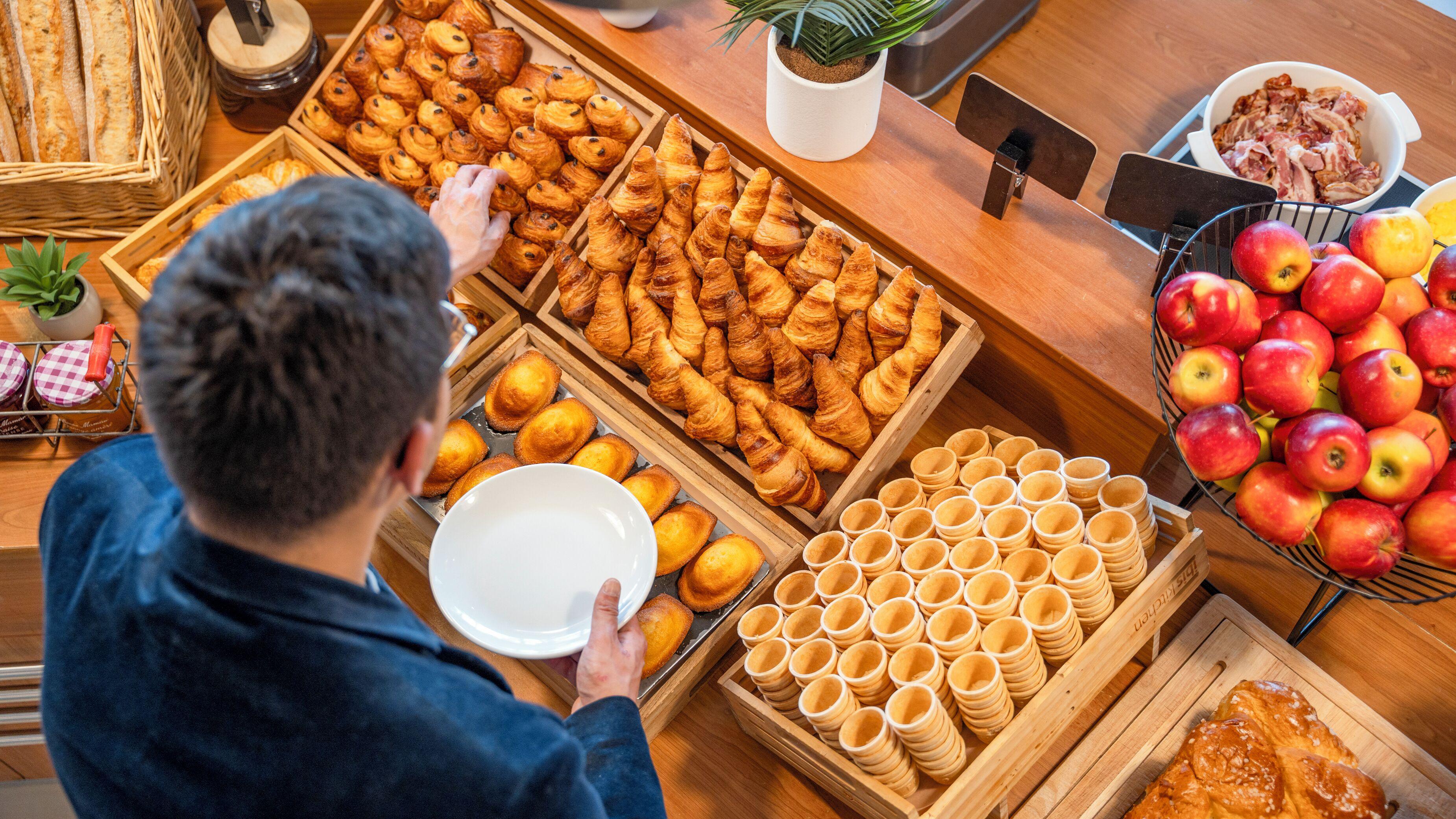 Hotel Ibis 17 Clichy-batignolles 3*