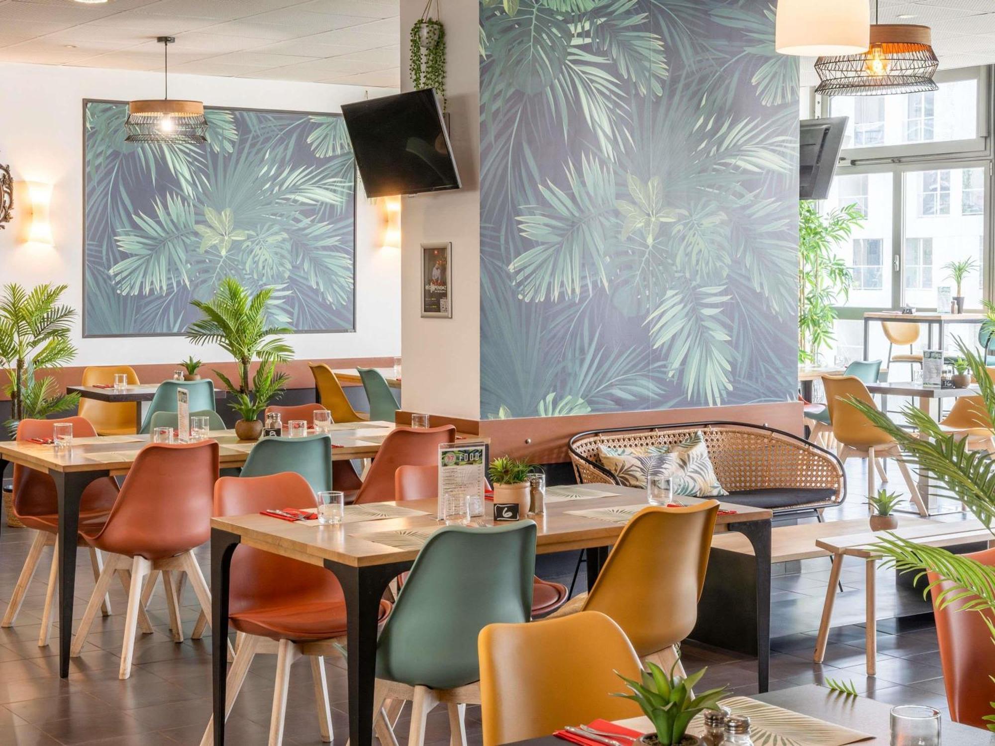 Ibis 17 Clichy-batignolles Hotel 3*